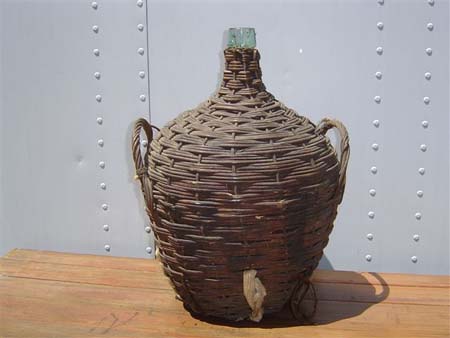 Bottle.Dame jeanne
