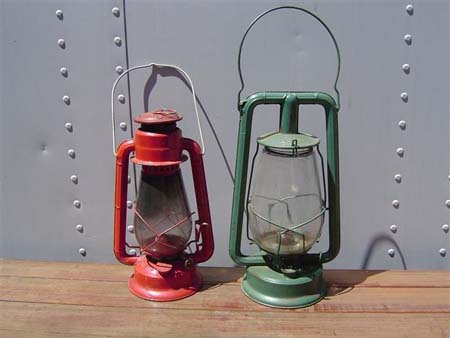 Lanterns,red,green